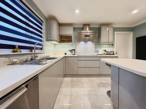 Photo 28- click for photo gallery